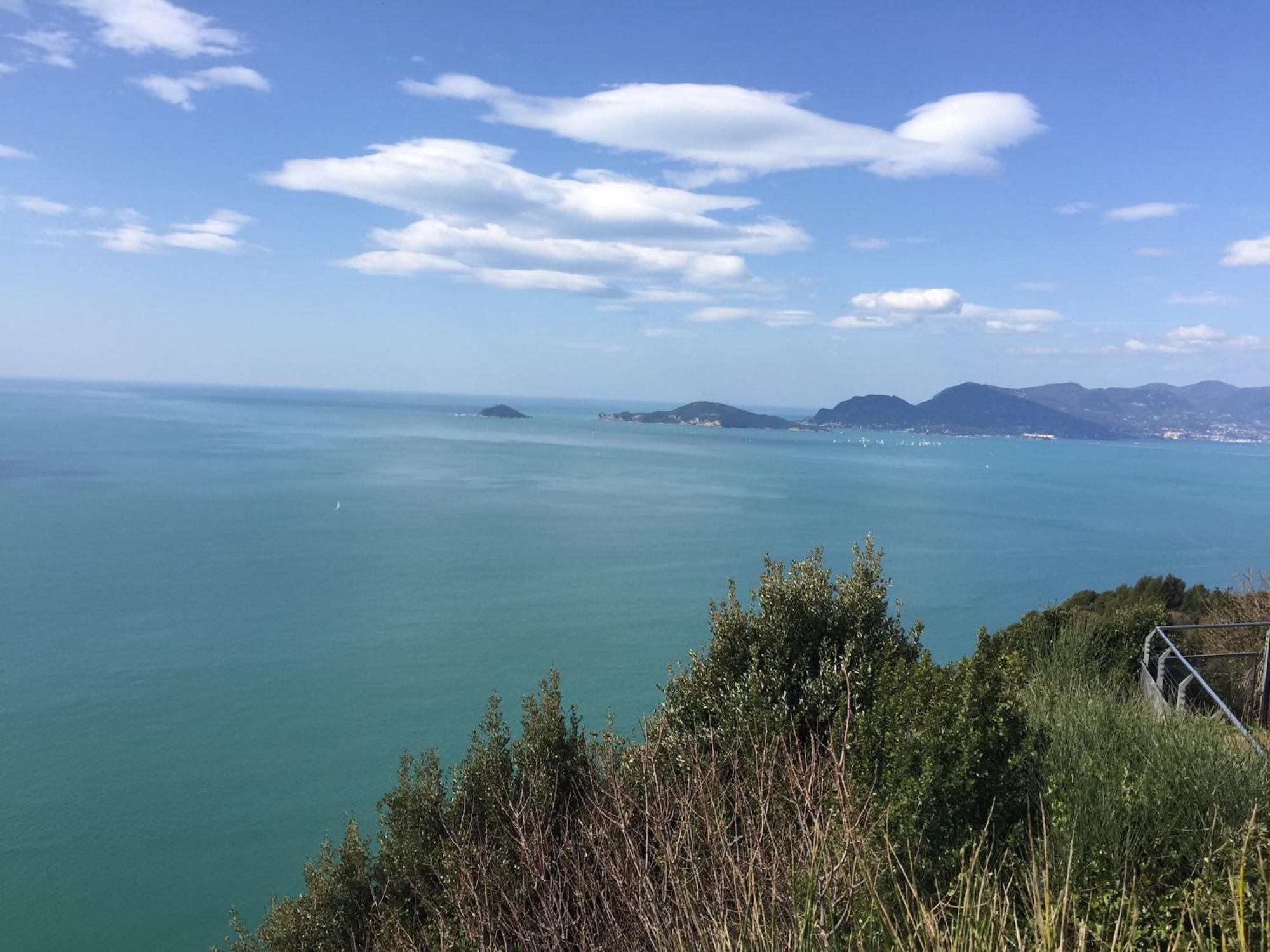 Amazing Holiday Home Near Pet Friendly Beach Carrara Esterno foto