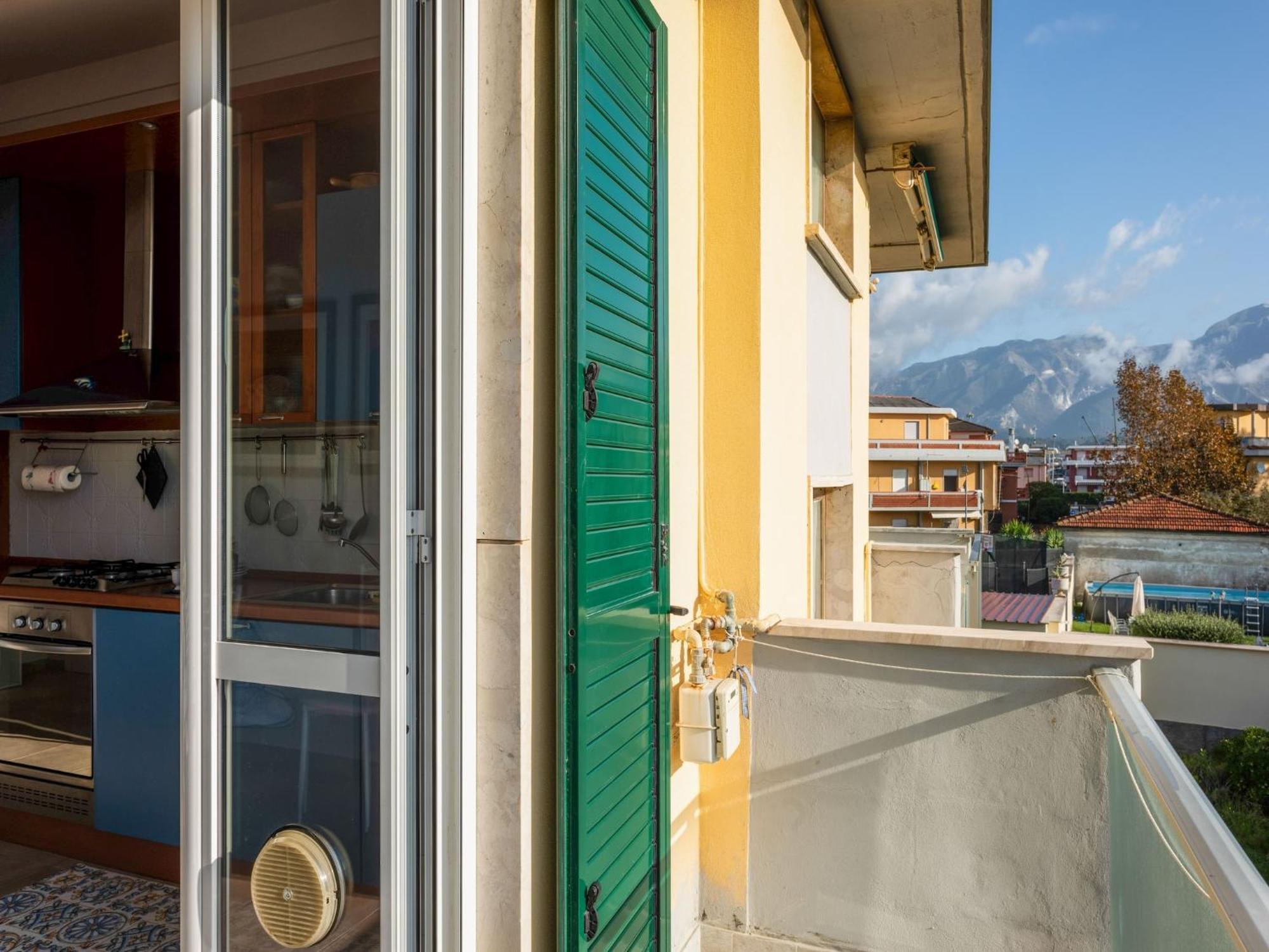 Amazing Holiday Home Near Pet Friendly Beach Carrara Esterno foto